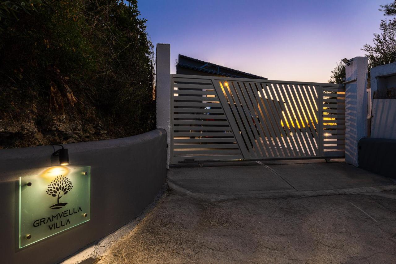 Gramvella Resort Adelianos Kampos Exteriér fotografie